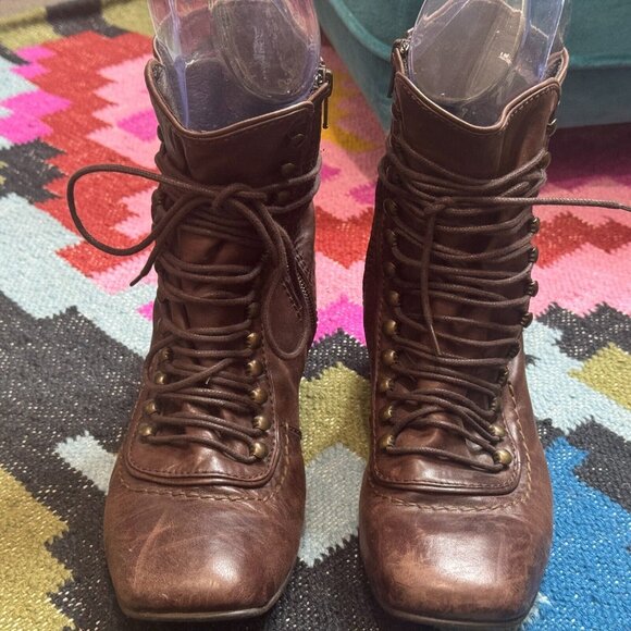 Ginita Lace-Up Leather Boot Victorian Style with Spool Heel, EU 40, Brown - Picture 6 of 11